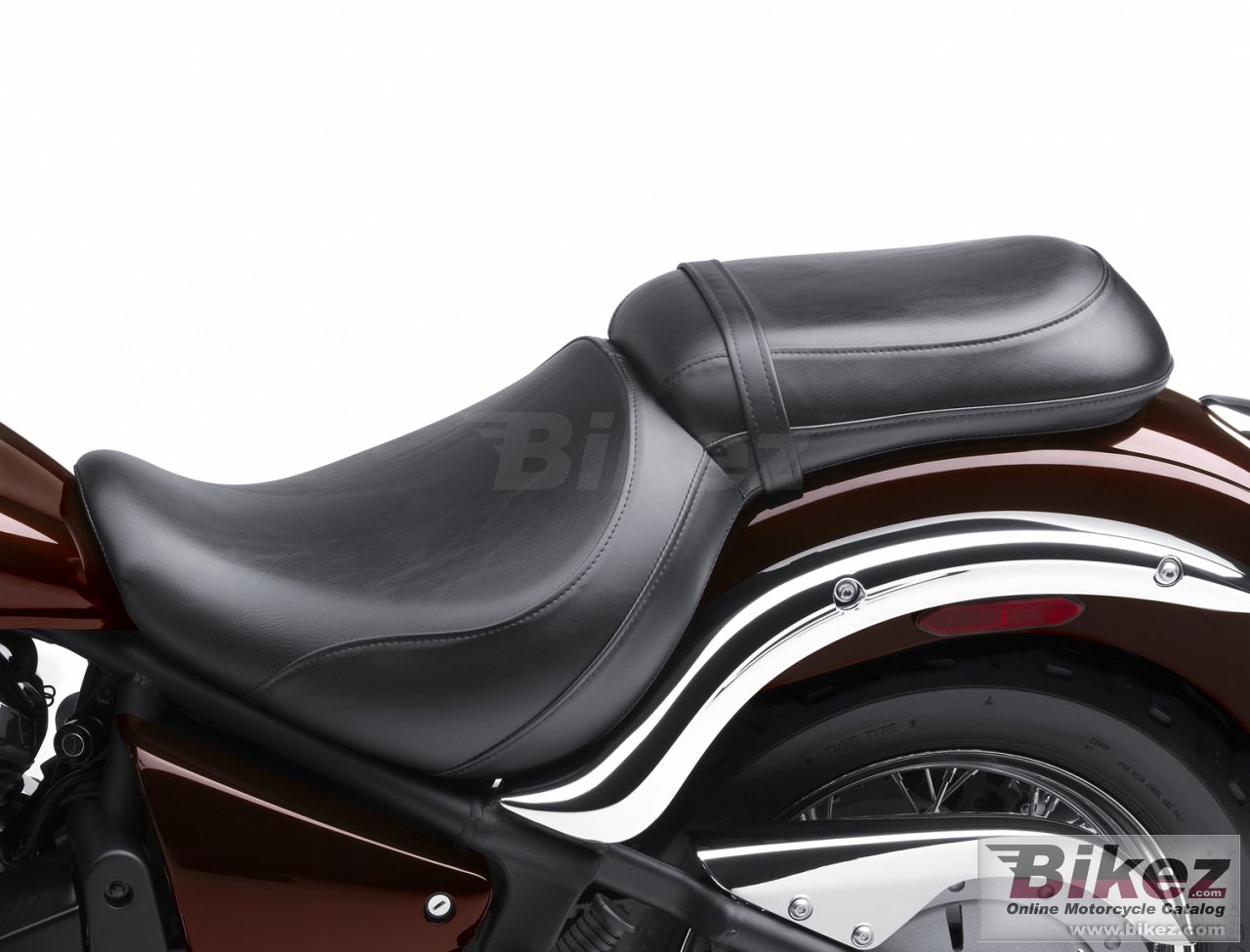 Big Kawasaki vulcan 900 classic picture and wallpaper from Bikez.com
